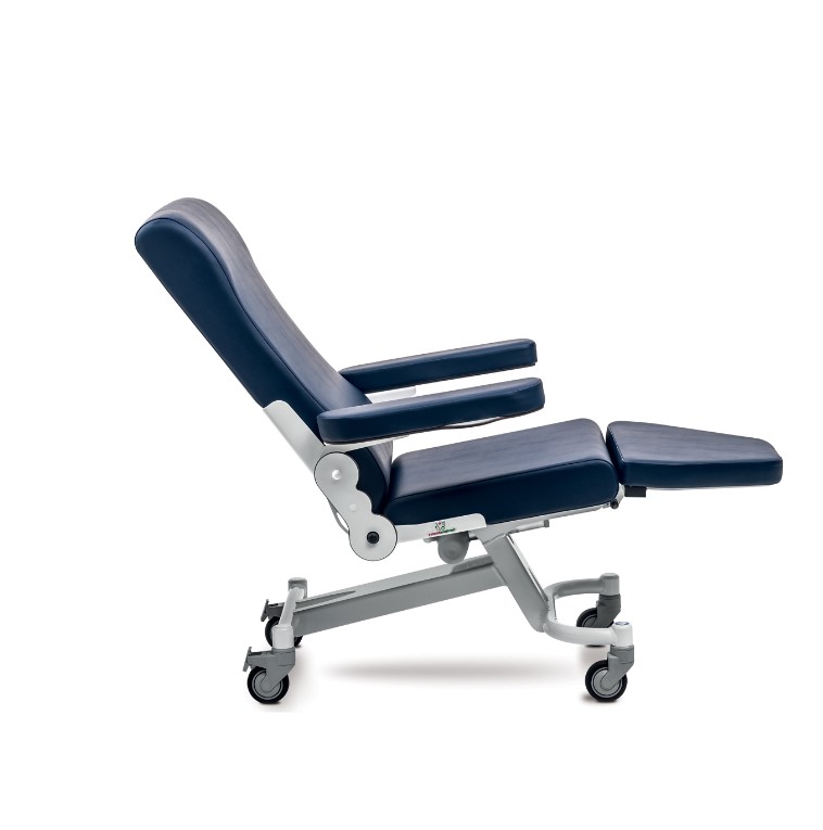 grgb0138-sp-poltrona-home-chair-gardhen-bilance-pediera-estesa.jpg